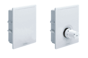 Cassetta RTL Multibox nelle due varianti: coperchio pieno (testa termostatica nascosta) e coperchio con foro (testa termostatica a vista)